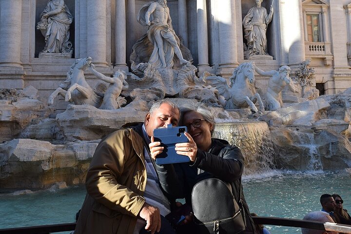 Civitavecchia to Rome City: Private Tour of Rome Highlights