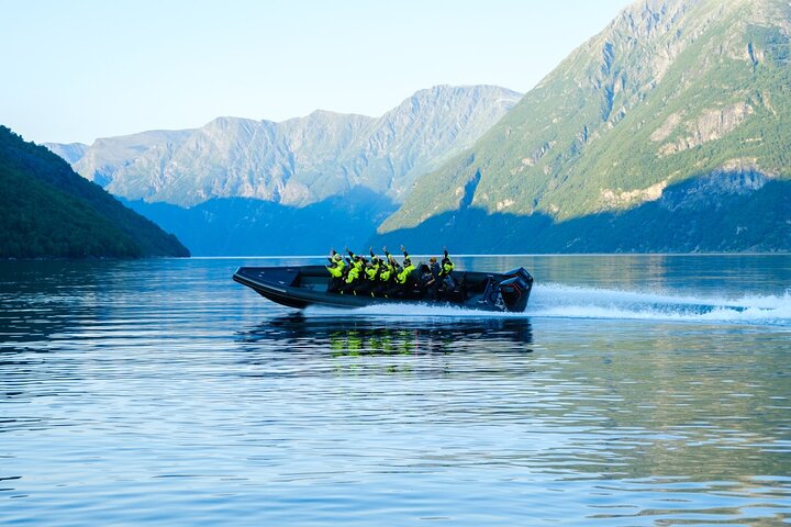 Geiranger: RIB Fjordsafari Geirangefjord