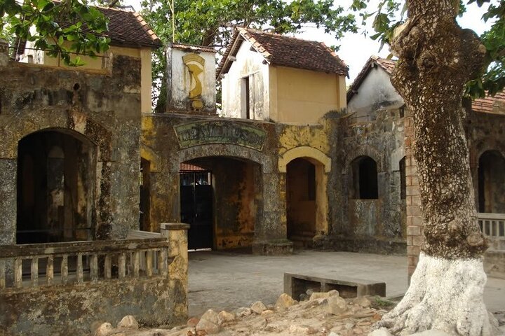 Half Day Tour Con Dao Island History Highlights