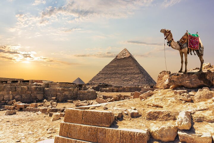 VIP Giza Pyramids and Great Sphinx Golf Cart Tour