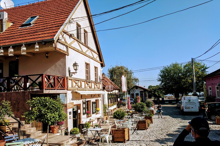 Belgrade Big Tour: Top Attractions and Belgrade Neighborhoods
