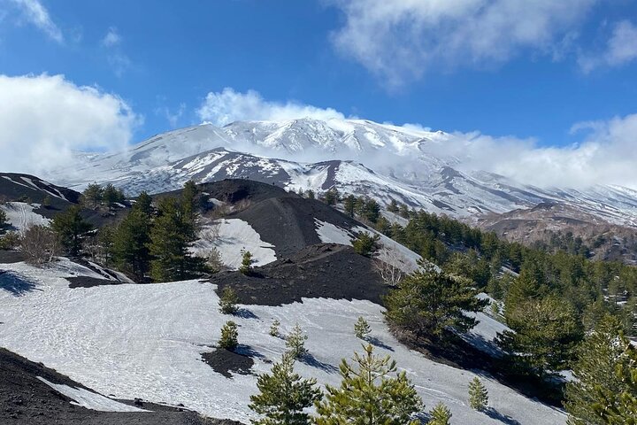 Etna and Wine an experience between nature and aromas with taste.