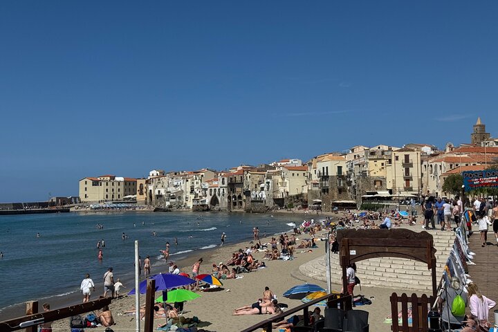 Private Transfer Taormina ↔ Cefalù with Optional Stops