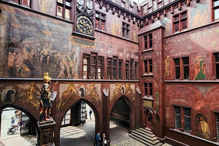 Swiss Experience: Chocolate Tasting and City Tour of Basel
