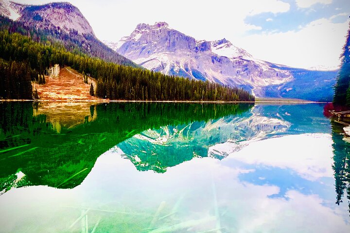 Lake Louise, Moraine , Emerald & Banff Town ,Johnston Canyon Tour