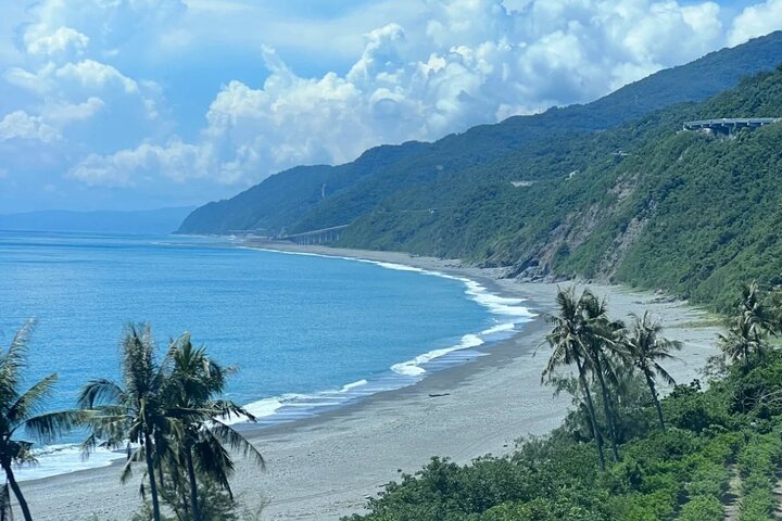 Taitung(Taiwan) Private Tour with English Driver