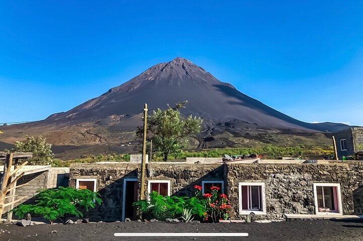 Transport to Chã das Caldeiras to Tour Portela and Volcano site