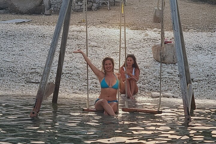 Makarska Sunset Speedboat Tour & Swim Stop on Brač
