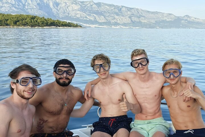 Makarska 3-Island Speedboat Tour: Blue Cave on Hvar & Blue Lagoon