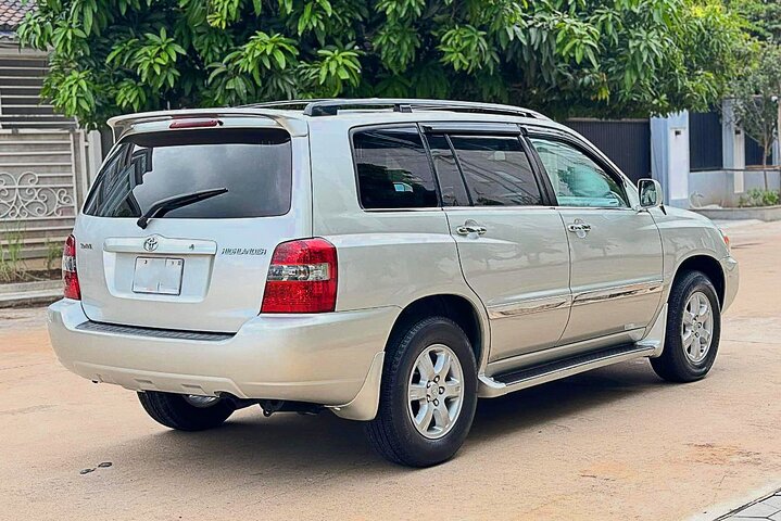 Private Car From Phnom Penh to Siem Reap