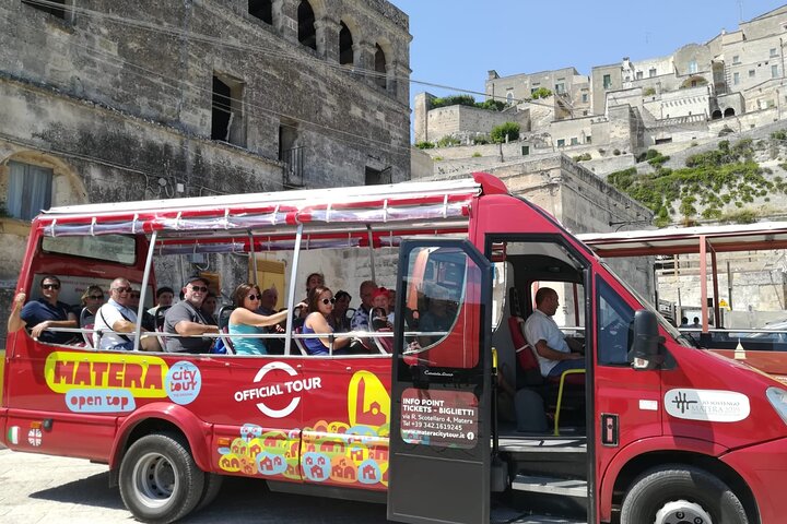 Panoramic Tour of the Sassi of Matera in Open-Bus with House-Cave
