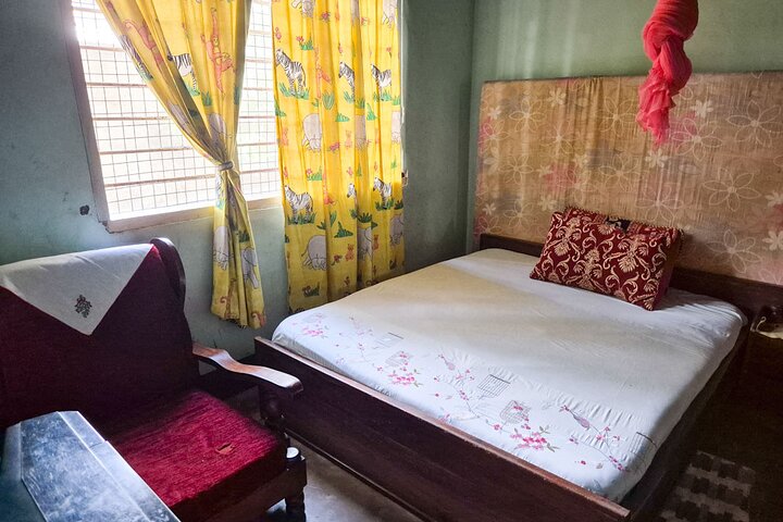 Join the Locals for 3 Days: Homestay, Music, Dance & Acrobatics