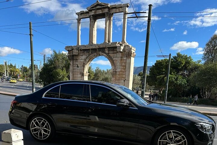 6-Hour Private Luxury Tour in Athens: Exclusively for couples