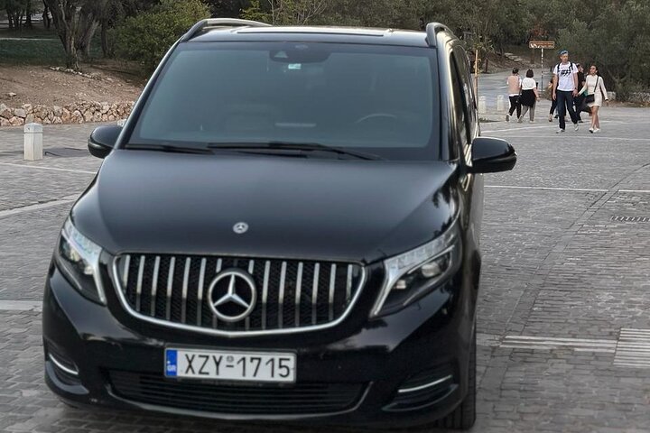 6-Hour Private Luxury Tour in Athens: Exclusively for couples