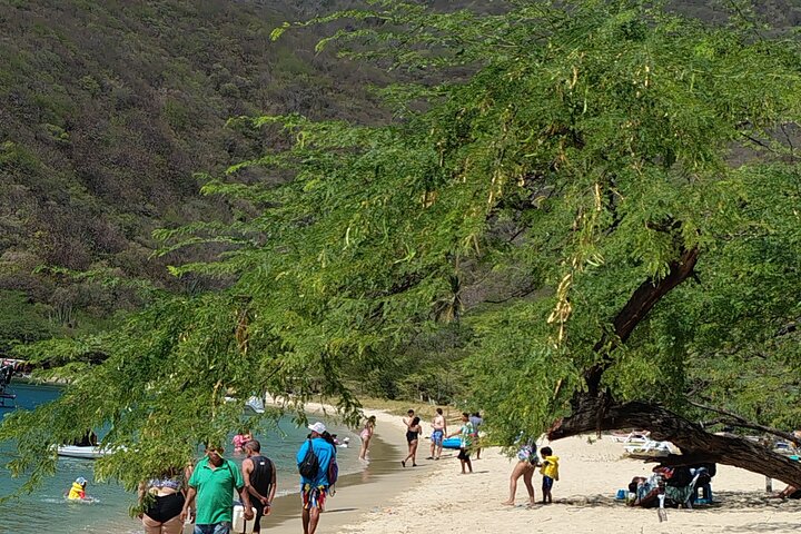 Six beaches of Santa Marta by yacht