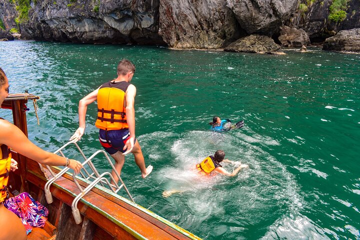 Koh Lanta 4 Islands by Private Longtail Boat with Emerald Cave