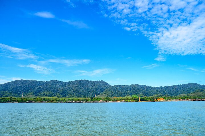 Koh Lanta 4 Islands by Private Longtail Boat with Emerald Cave