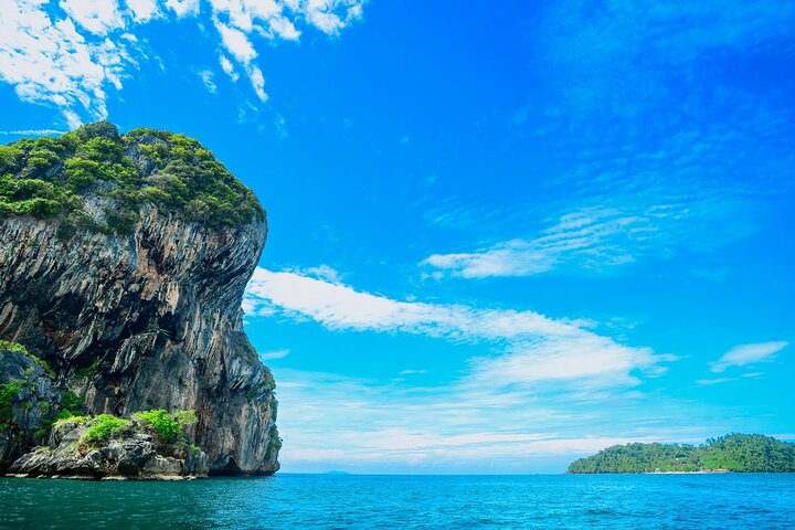 Koh Lanta 4 Islands by Private Longtail Boat with Emerald Cave