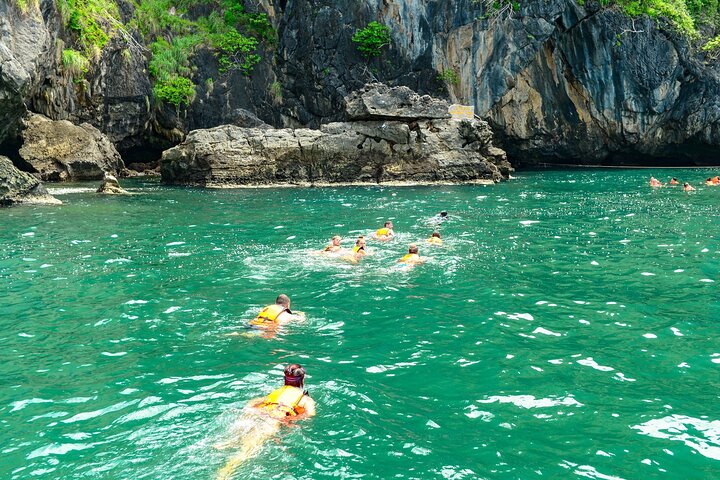 Koh Lanta 4 Islands by Private Longtail Boat with Emerald Cave