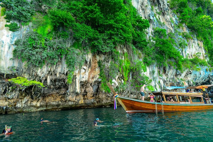 Koh Lanta 4 Islands by Private Longtail Boat with Emerald Cave