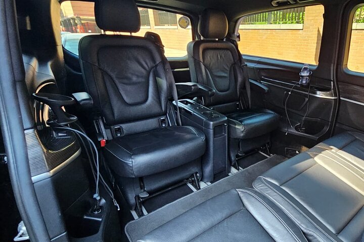 Dover Port to London Gatwick Airport One Way Transfer