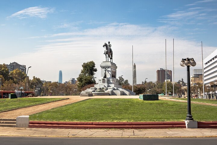 Santiago Skyline: Cable Car & San Cristobal Walking Tour
