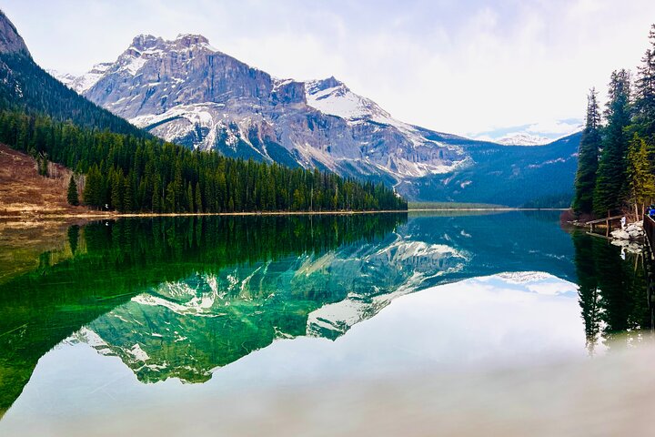 Lake Louise, Moraine , Emerald & Banff Town ,Johnston Canyon Tour