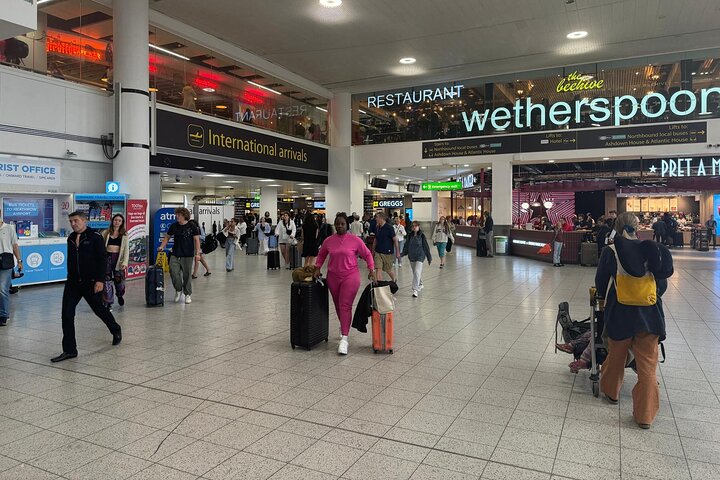 Gatwick Airport to Heathrow Airport Transfers
