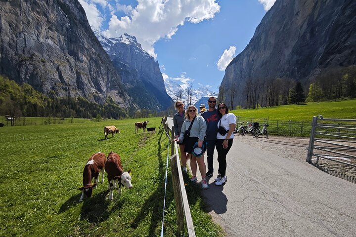 Lauterbrunnen and Trummelbach Waterfalls E-bike Tour Swiss Picnic
