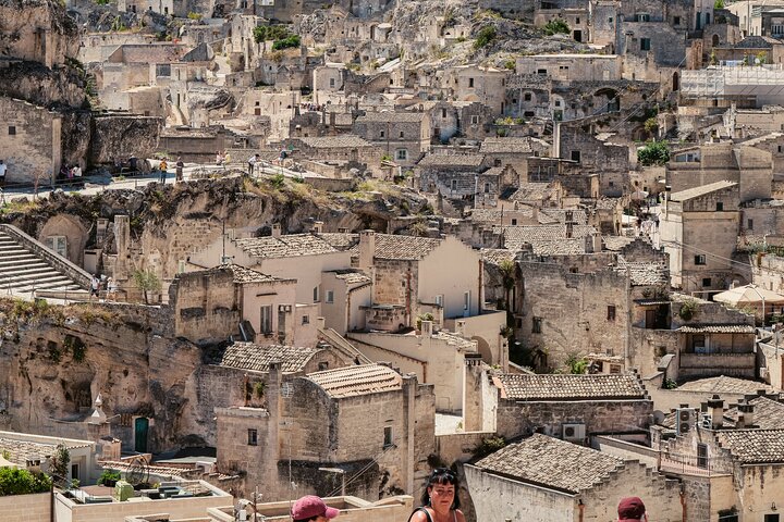 From Monopoli : Guided tour to Matera and Alberobello with transfer