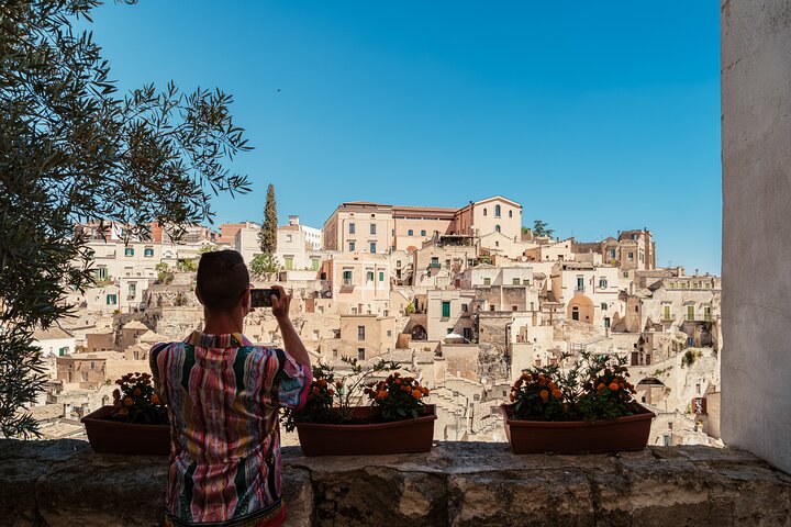 From Monopoli : Guided tour to Matera and Alberobello with transfer