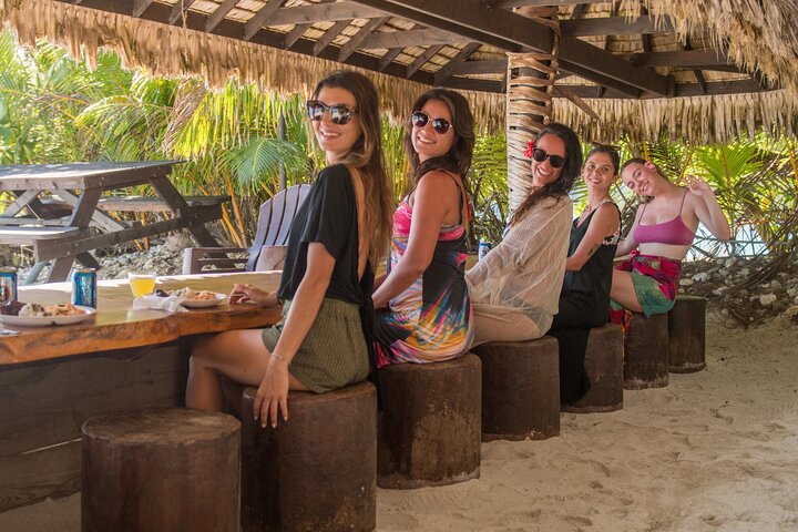 Bora Bora Full Day Snorkeling with Lunch