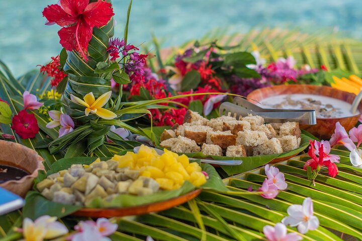 Bora Bora Full Day Snorkeling with Lunch