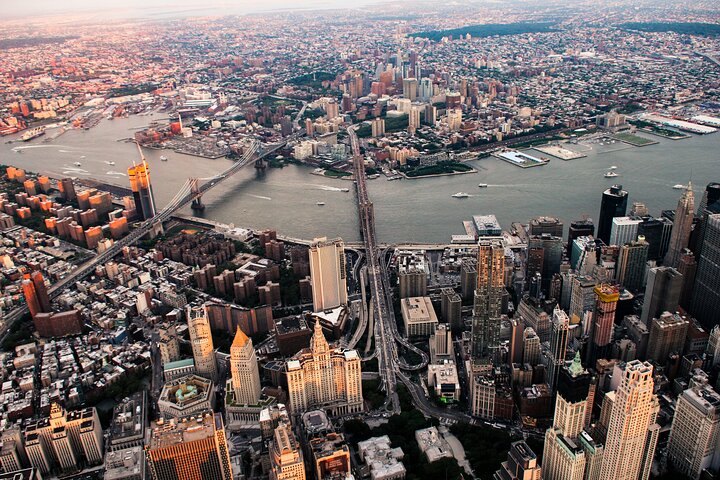 Private Transfer Newark airport to/from Manhattan – Up to 6pax