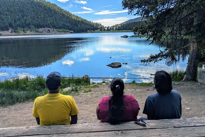 Rocky Mountain Escape - Scenic Views and Nature Walks