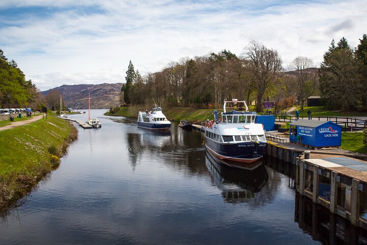 Loch Ness & Highlands Small-Group Tour from Edinburgh with Cruise
