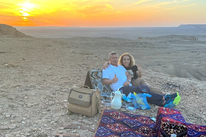 Premier Private Edge of The World Tour in Riyadh: Sunrise/Sunset