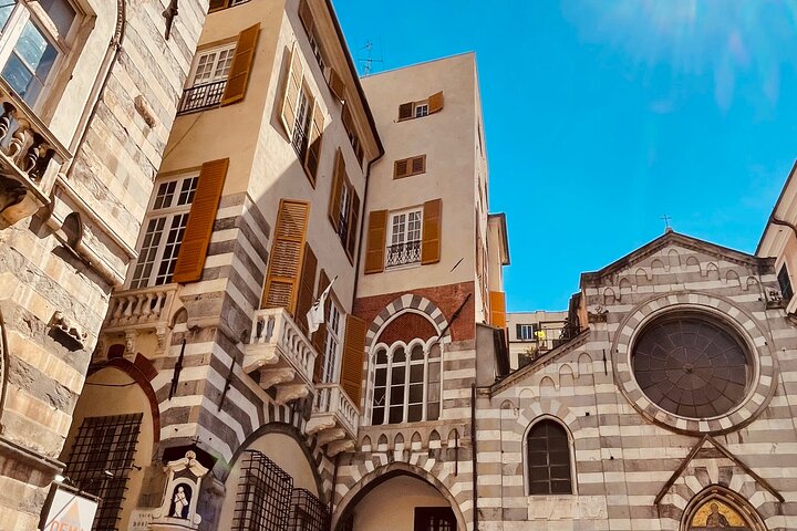 Genoa Food, Wine Tasting & History Walking Tour