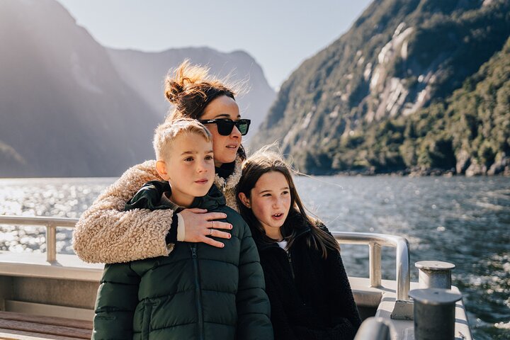 2-Hour Milford Sound Scenic Cruise