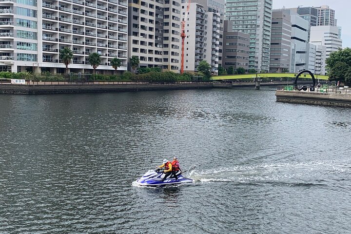 Tokyo bay & canals metropolitan jungle cruise by jet skis