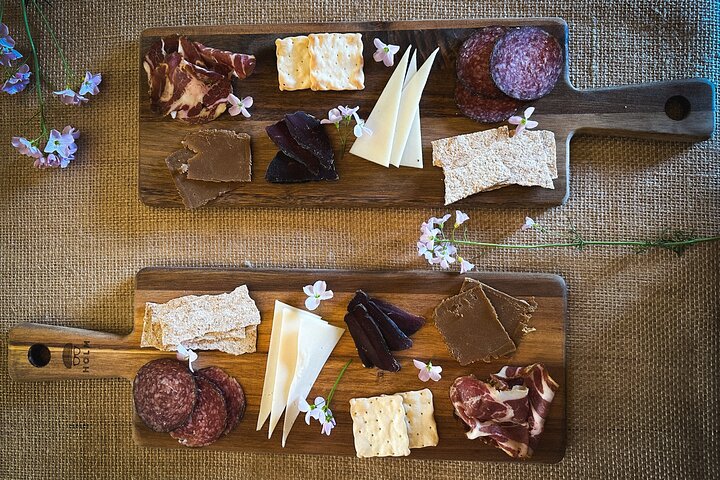Taste of the Fjord Guided Food Tasting Experience in Flåm