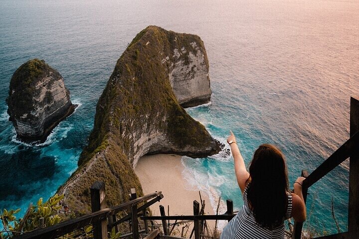 Nusa Penida All Inclusive Day Trip with Lunch & Pickup