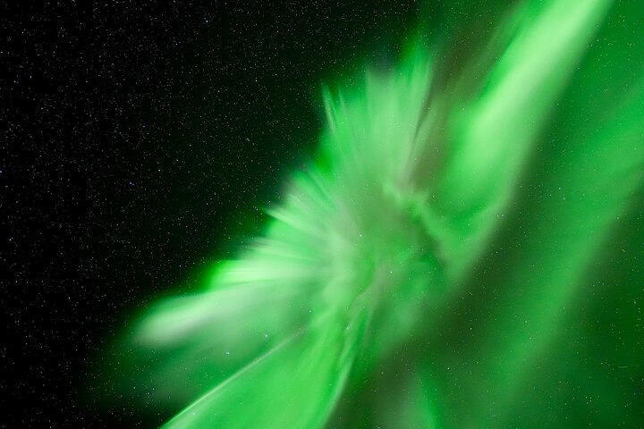 Northern Lights Tour with Local Guide and Photos