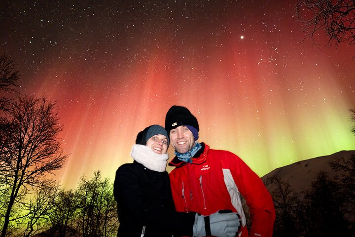 Northern Lights Tour with Local Guide and Photos