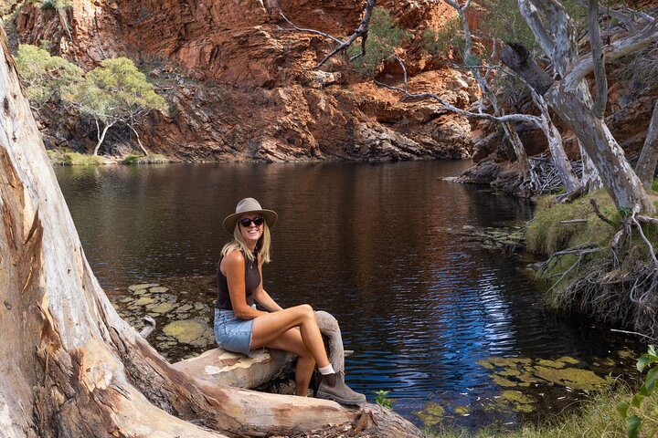 West MacDonnell Ranges & Standley Chasm Day Trip from Alice Springs