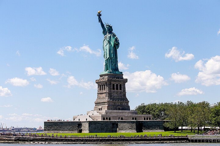 Statue of Liberty & Ellis Island Tour with Reserved Ferry Entry