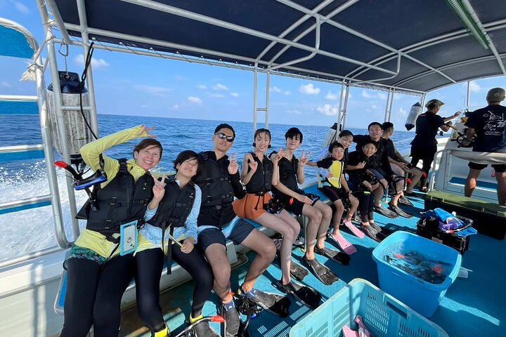 Okinawa Iriomote Snorkeling Tour at Coral Island