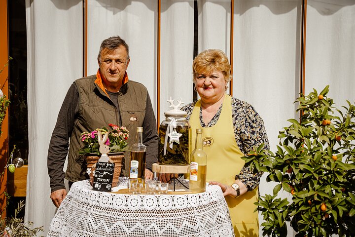 Truffle Hunting and 3-course Truffle Brunch in Motovun