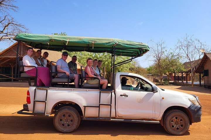 Sensafari Yo private driver tour guide in Senegal- Bandia reserve