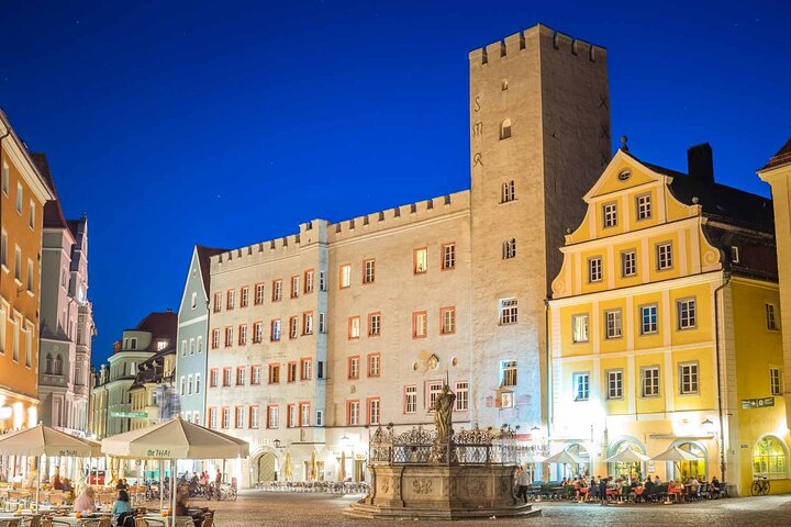 Regensburg Walking Tour in English - Stories and Hidden Corners